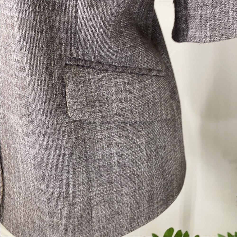 The Limited Short Tulip Sleeve Jacket - Picture 8 of 11